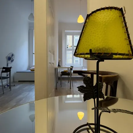 The 5-bedroom Downtown Apartment