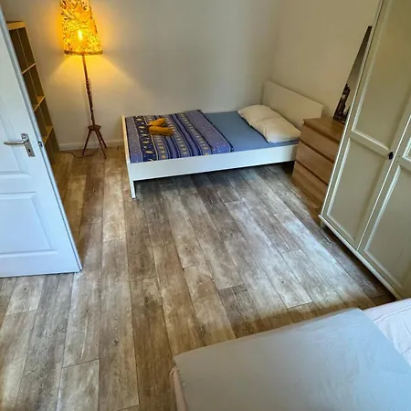 Apartment The 5-bedroom Downtown *