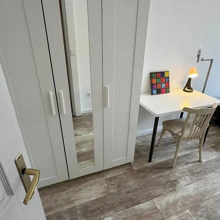 The 5-bedroom Downtown Apartment *