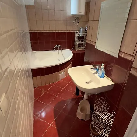 Apartment The 5-bedroom Downtown Budapest