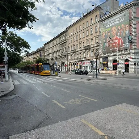 Apartment The 5-bedroom Downtown Budapest
